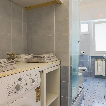 Casa E Per Vacanze Gordiani Vicino Metro C Colosseo Rom